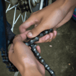 how-to-remove-bicycle-chain-without-tool.png