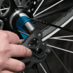 how-to-tighten-bicycle-disc-brakes.png