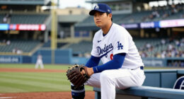 Shohei Ohtani out vs. Mariners with sore knee; Dodgers cite precaution